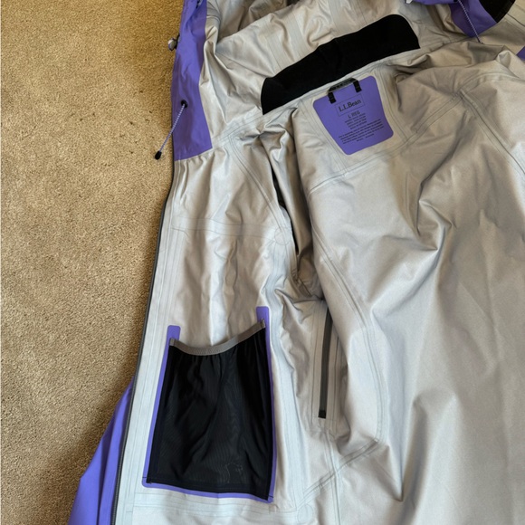 💜LLBean women’s rain jacket, size L - Picture 5 of 5